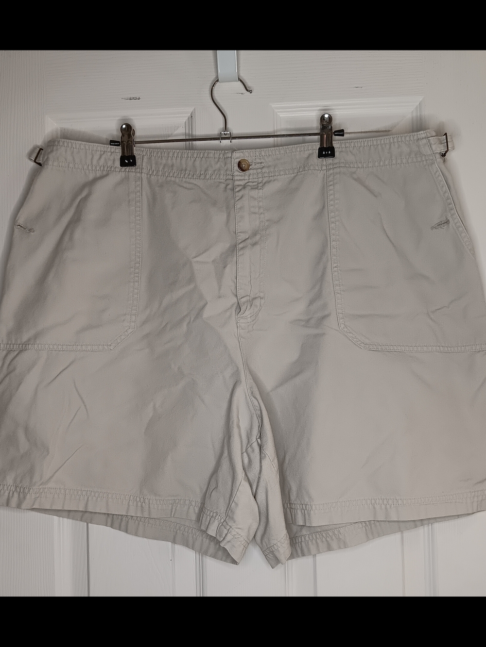Men's Flat Front Casual Shorts - Light Tan